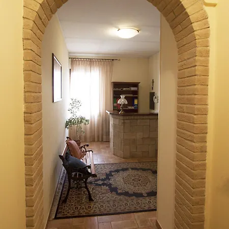 بيت ضيافة Santucci أسيسي