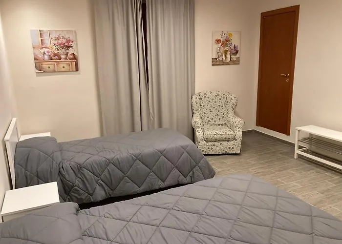 Santucci Guest house